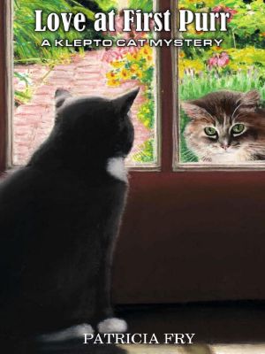 [A Klepto Cat Mystery 45] • Love at First Purr